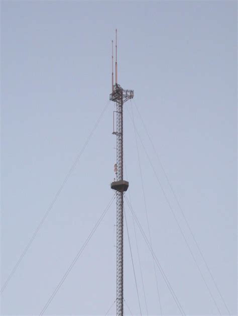 kxtv/kovr-sendemast|Signals from Above: The Tallest Radio Towers in the。